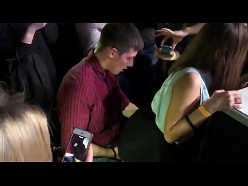❤️ Tinuod nga sekso sa usa ka nightclub sa Russia. Ang 18-anyos nga Ruso nga babaye sa anus ug puwerta nakighilawas sa usa ka nightclub ☑ kualidad nga sex sa ceb.liporno.ru